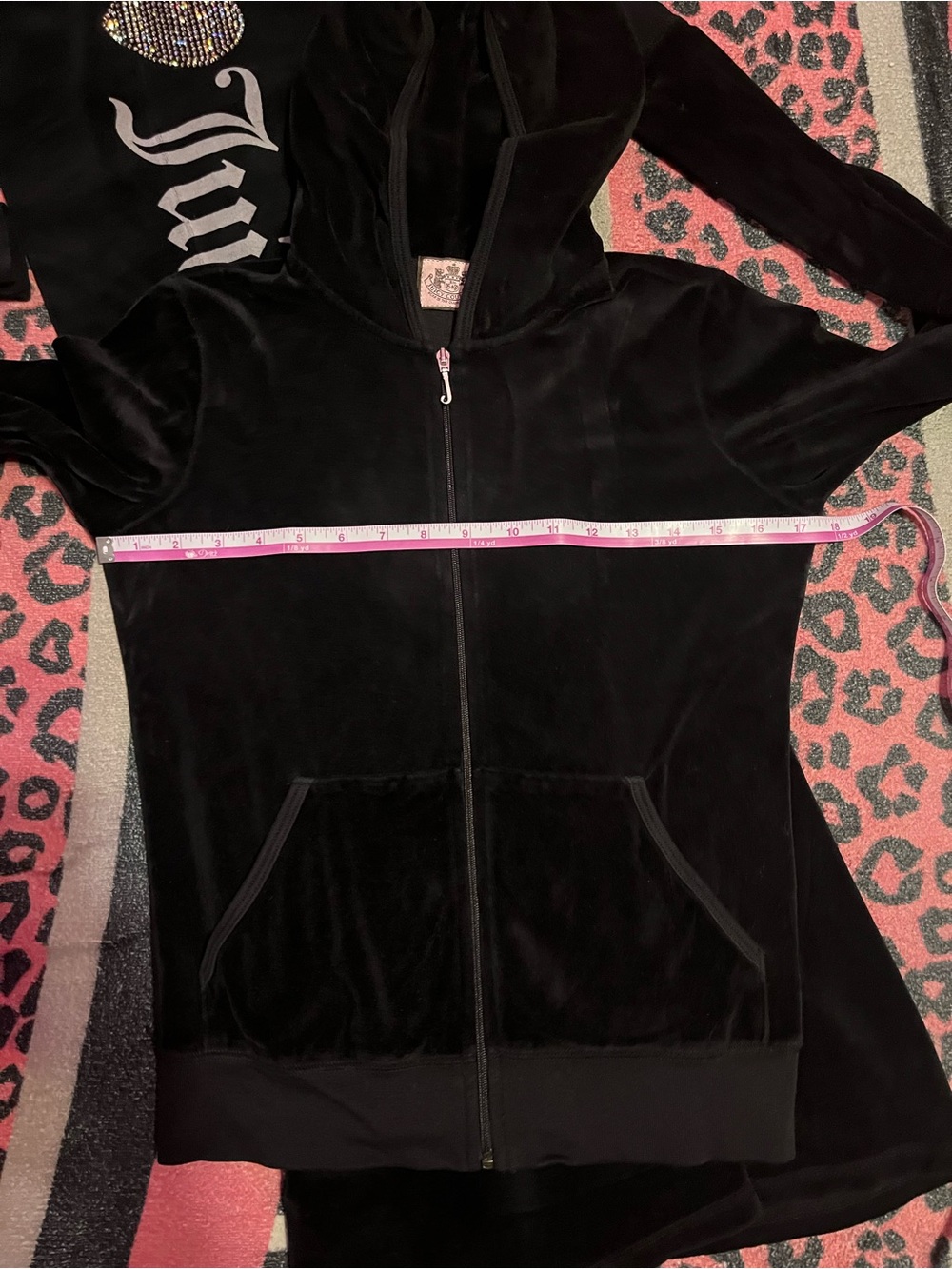 Vintage Juicy Couture Velour tracksuit - Picture 6 of 12